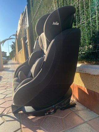 Silla de coche Joie Spin 360 giratoria