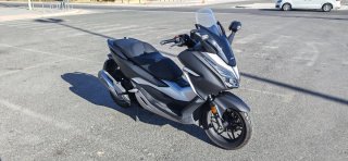 Honda Forza 300 Maxi Scooter Negra/Gris