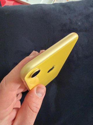 iPhone XR 128GB Dorado Batería 74%