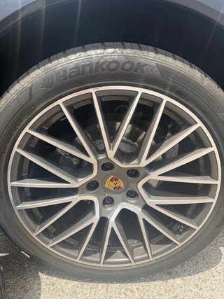 Porsche Cayenne 2022
