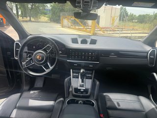 Porsche Cayenne 2022
