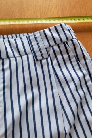 Pantalón rayas azul y blanco