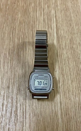 Reloj Casio Digital Plata Mujer