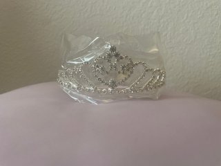 Tiara de plata con diamantes (falsos)