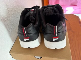 Zapatillas Fila Negras Suela Blanca Talla 39