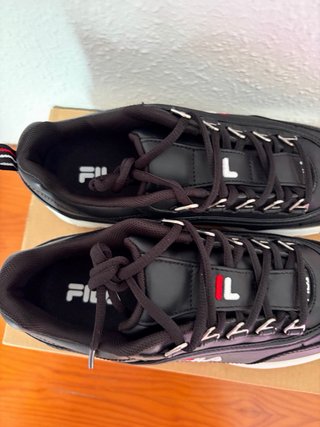 Zapatillas Fila Negras Suela Blanca Talla 39