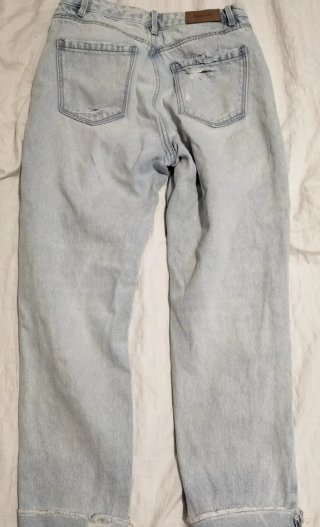 Vaqueros Mom Stradivarius Desgastados