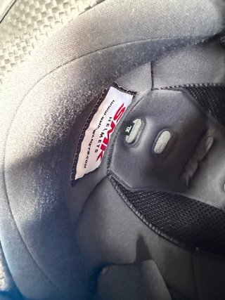 Casco SMK Negro