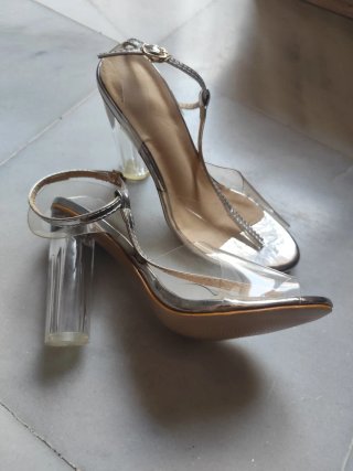 Zapatos de tacón transparentes dorados/plateados