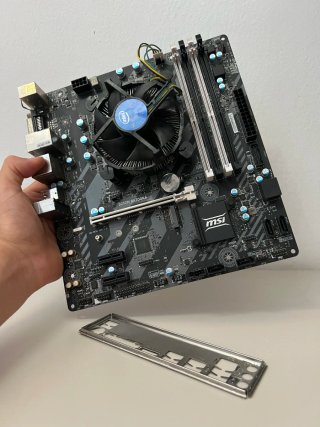 MSI B250M BAZOOKA Placa Base LEER!!