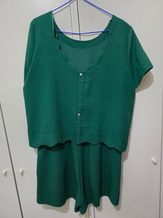 Mono corto verde