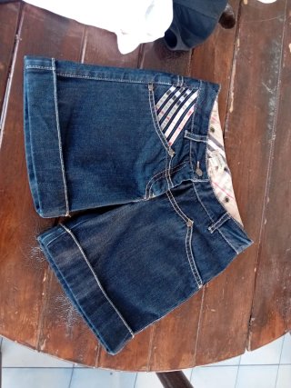 Pantaloncini Burberry Bambina 8 Anni