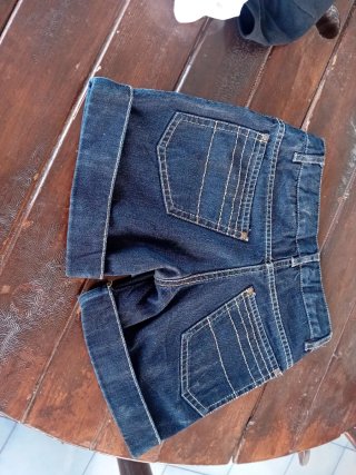 Pantaloncini Burberry Bambina 8 Anni
