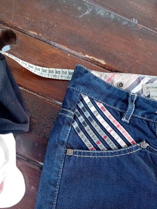 Pantaloncini Burberry Bambina 8 Anni