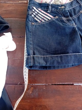 Pantaloncini Burberry Bambina 8 Anni
