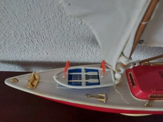 Barco vela d juguete