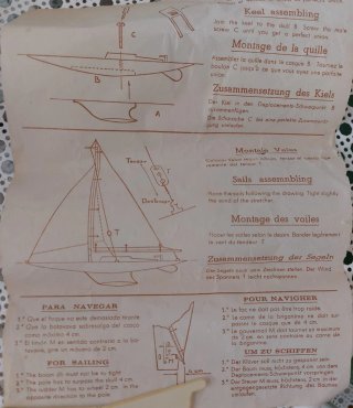 Barco vela d juguete