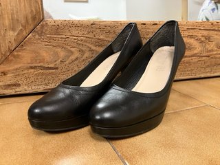 Zapatos de tacón negros talla 38