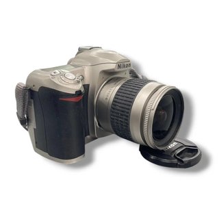 CAMARA DIGITAL NIKON D50 + OBJETIVO NIKON 28-80MM + CARGADOR + FUNDA