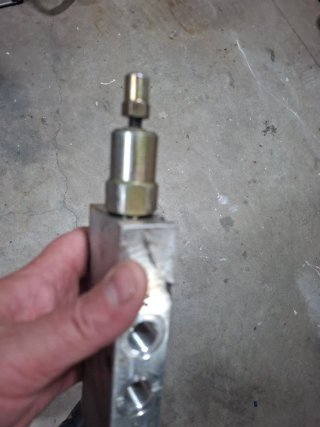 Distribuidor Contrabalaceo Hidráulico paso 3/8
