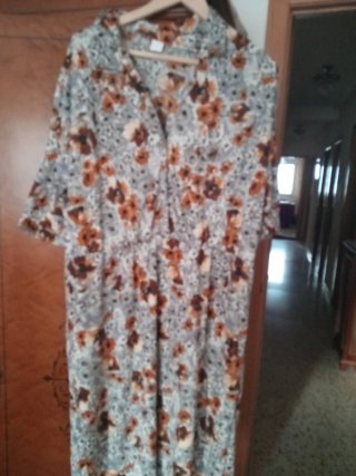 Lote 4 vestidos y 1 chaqueta Talla 44