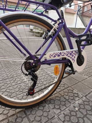 Bicicleta paseo B-pro morada 24