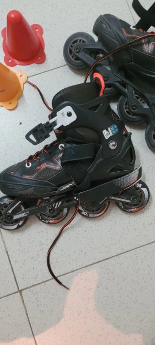 Patines en línea y protecciones