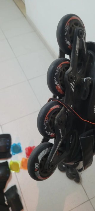 Patines en línea y protecciones