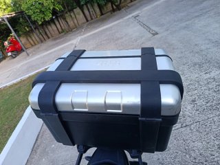 Honda CB 500 X Adventure Negra y Gris