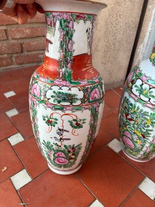 Jarrón Chino Cerámica,cada uno 20 € Plenilunio