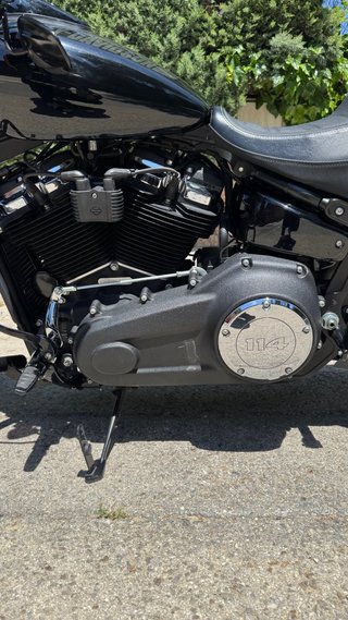 Harley Davidson Fat Bob Negra