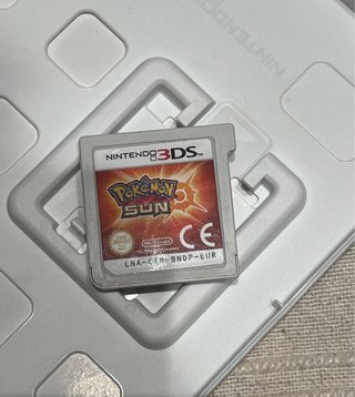 Pokémon Sol- con caja