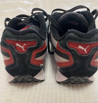 Zapatillas Mujer Puma Negras y Rojas