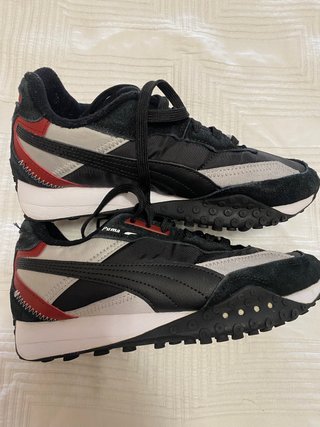Zapatillas Mujer Puma Negras y Rojas
