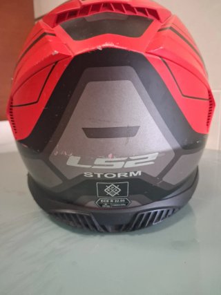 Casco de moto LS2 rojo
