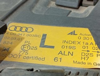 FARO IZQUIERDO AUDI A8 (D2) AKC