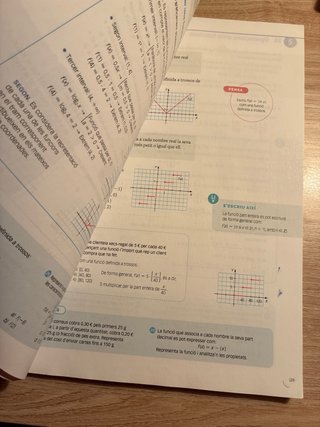 Matemàtiques aplicades a les Ciències Socials I...