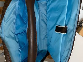 Maletín de viaje Slazenger marrón.