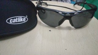 +34 623 61 36 32 Gafas de marca marrones y azules