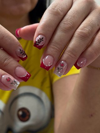 MANICURA / PEDICURA, MASAJES, CEJAS, PESTAÑAS..ETC