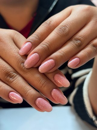 MANICURA / PEDICURA, MASAJES, CEJAS, PESTAÑAS..ETC