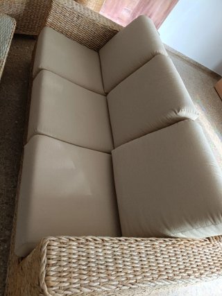 Sofá y sillón de jardín beige y marrón