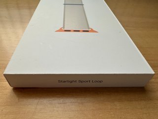 Apple Watch 41mm. Starlight Sport Loop
