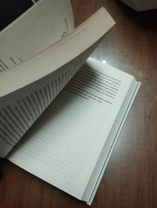 Algo que sirva como luz (edición limitada · Nav...