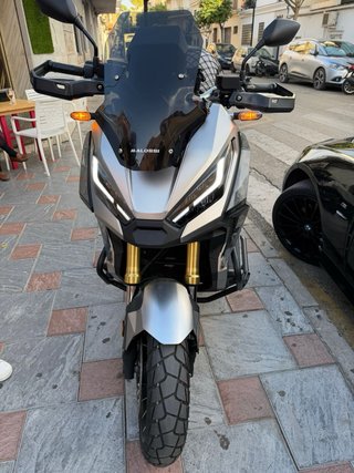 Honda X-ADV 2023 Full Equipo