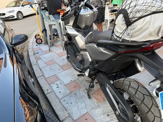 Honda X-ADV 2023 Full Equipo