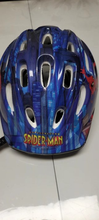 Casco Bici Niño/a Spiderman. Hasta 7 años.