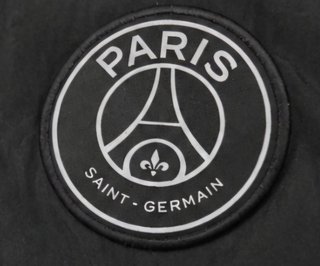 Chaqueta Jordan x PSG Negra Puffer Original