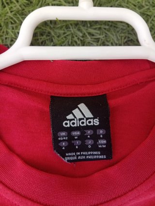 Camiseta Adidas gris y roja