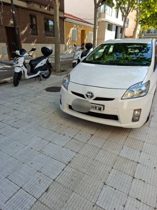 Toyota Prius 2012